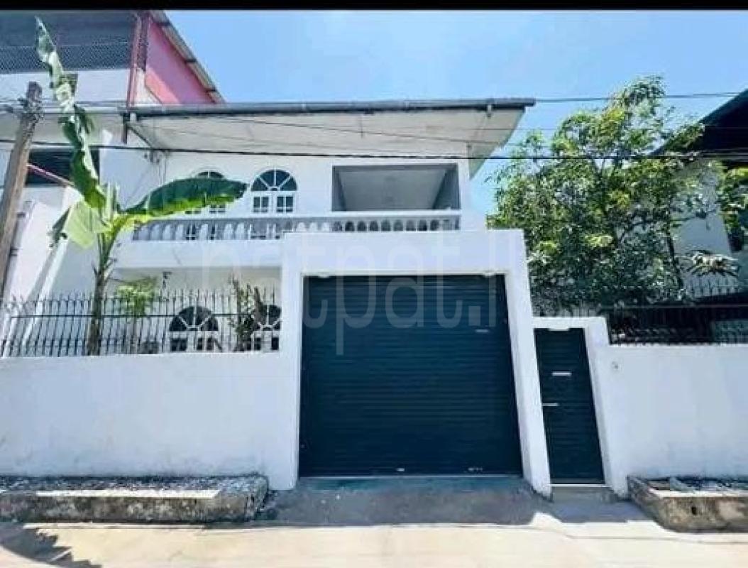 Advertisement image 3