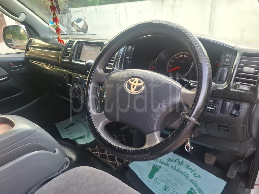 Toyota Hiace 2007 - பயன்படுத்தப்பட்டது வேன் sale in Sri Lanka - patpat.lk