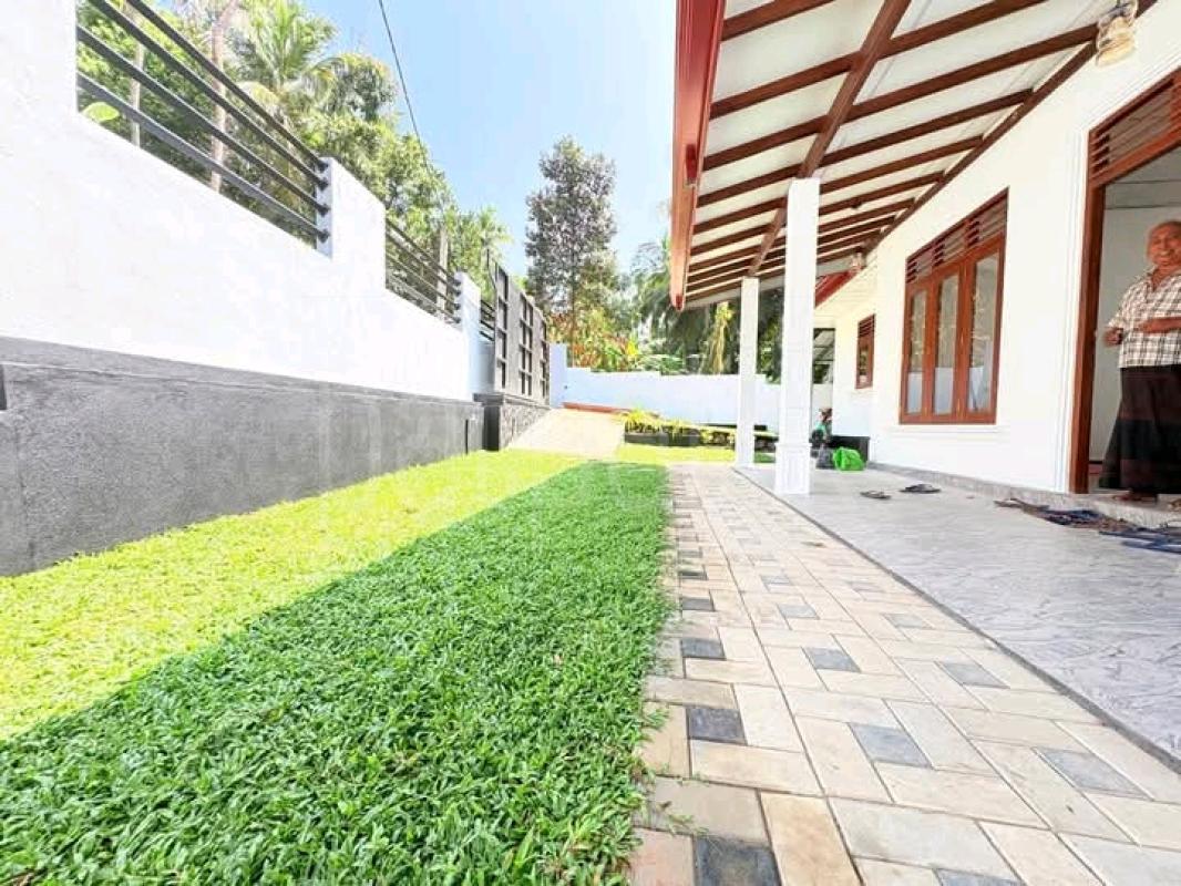 House for Sale in Udugampola