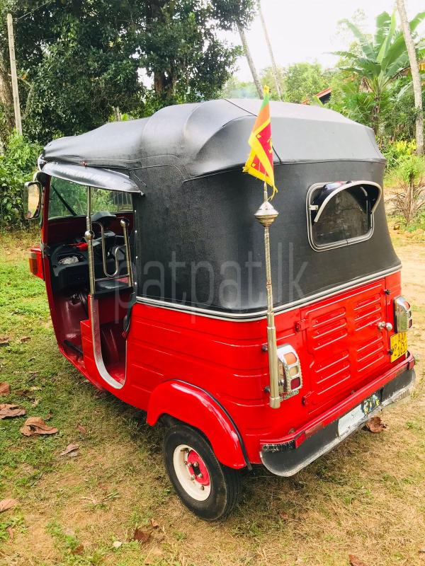 Bajaj 4 stroke 2013 - Used Three wheeler sale in Sri Lanka - patpat.lk