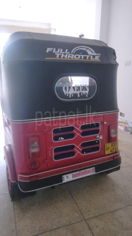Bajaj Three Wheel 2015 - பயன்படுத்தப்பட்டது முச்சக்கர வண்டி sale in Sri Lanka - patpat.lk
