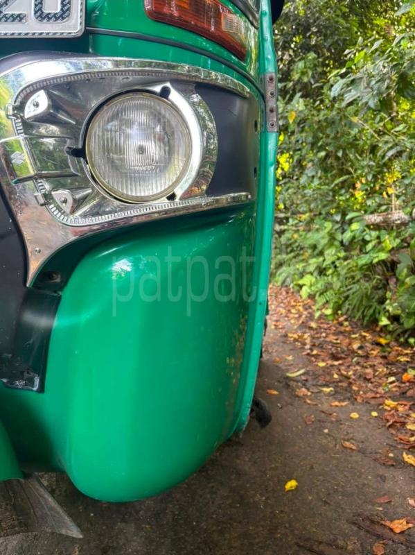 Bajaj Three Wheel 2014 - பயன்படுத்தப்பட்டது முச்சக்கர வண்டி sale in Sri Lanka - patpat.lk