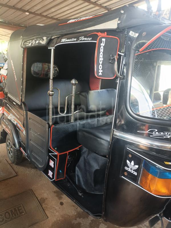 Bajaj 4 stroke 2012 - பயன்படுத்தப்பட்டது முச்சக்கர வண்டி sale in Sri Lanka - patpat.lk
