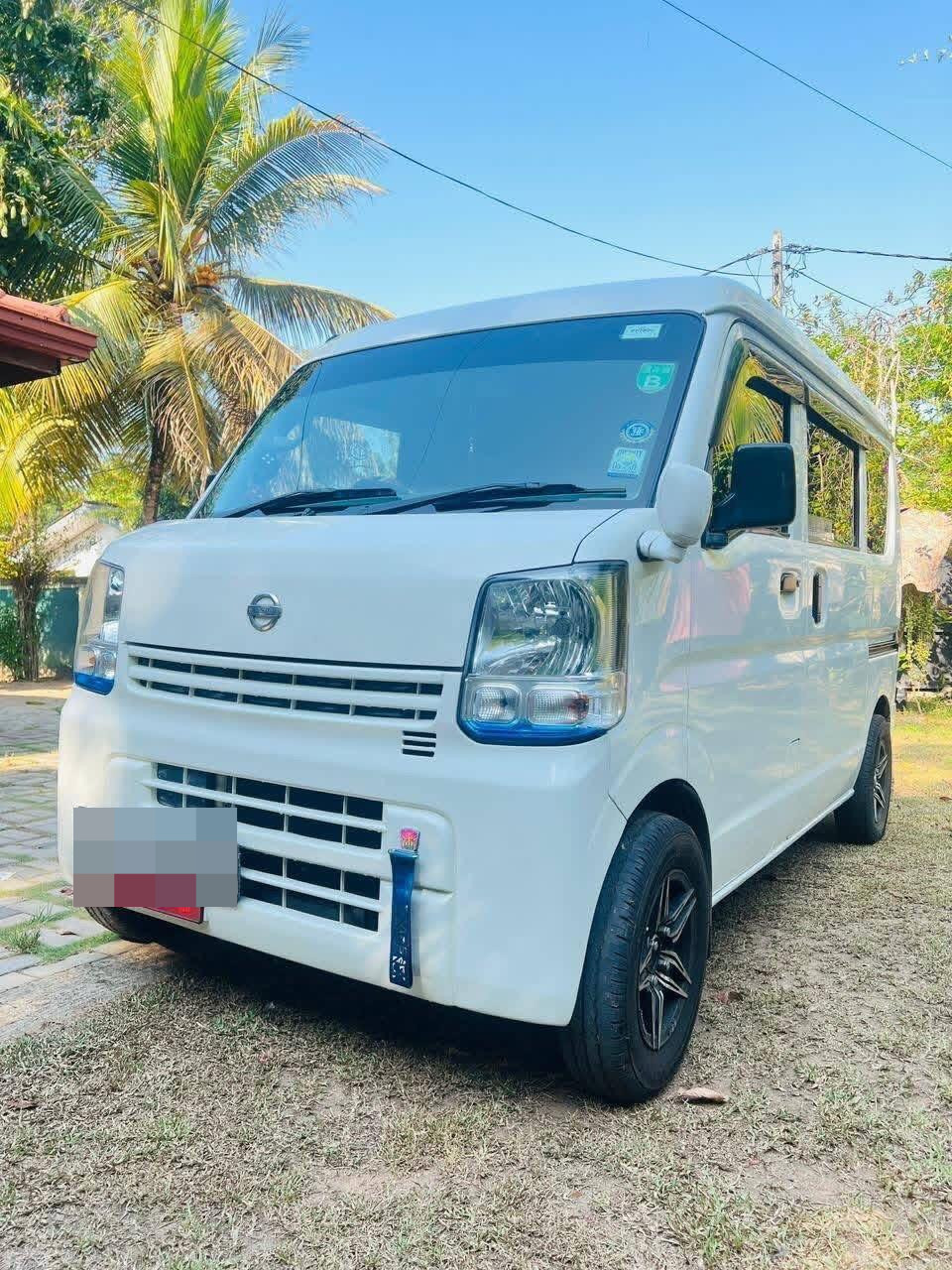 Nissan NV100 2018 - Used Van sale in Sri Lanka - patpat.lk