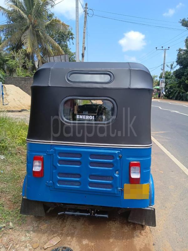 Bajaj 4 stroke 2015 - භාවිතා කරන ලද ත්‍රිරෝද රථය sale in Sri Lanka - patpat.lk