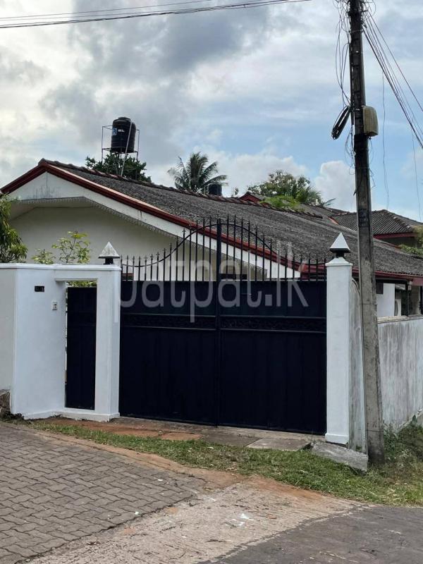 House for Sale in Athurugiriya ads-image-1