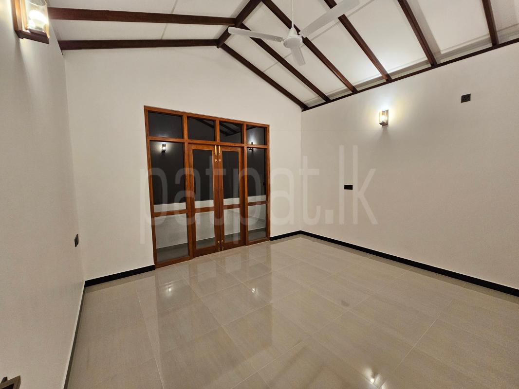 Advertisement image 8