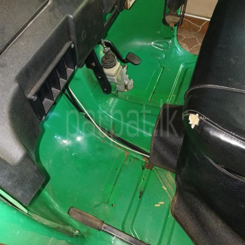 Bajaj Three Wheel 2015 - භාවිතා කරන ලද ත්‍රිරෝද රථය sale in Sri Lanka - patpat.lk