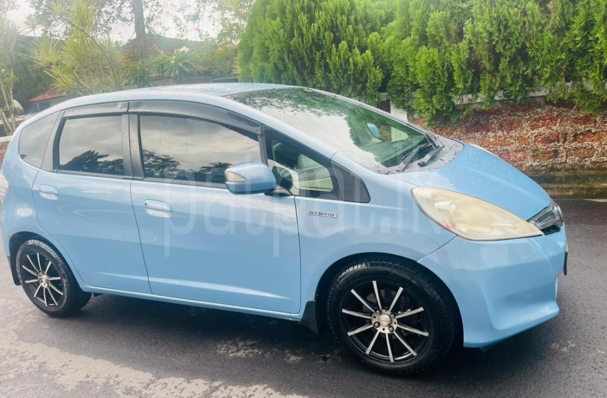 Advertisement image 3