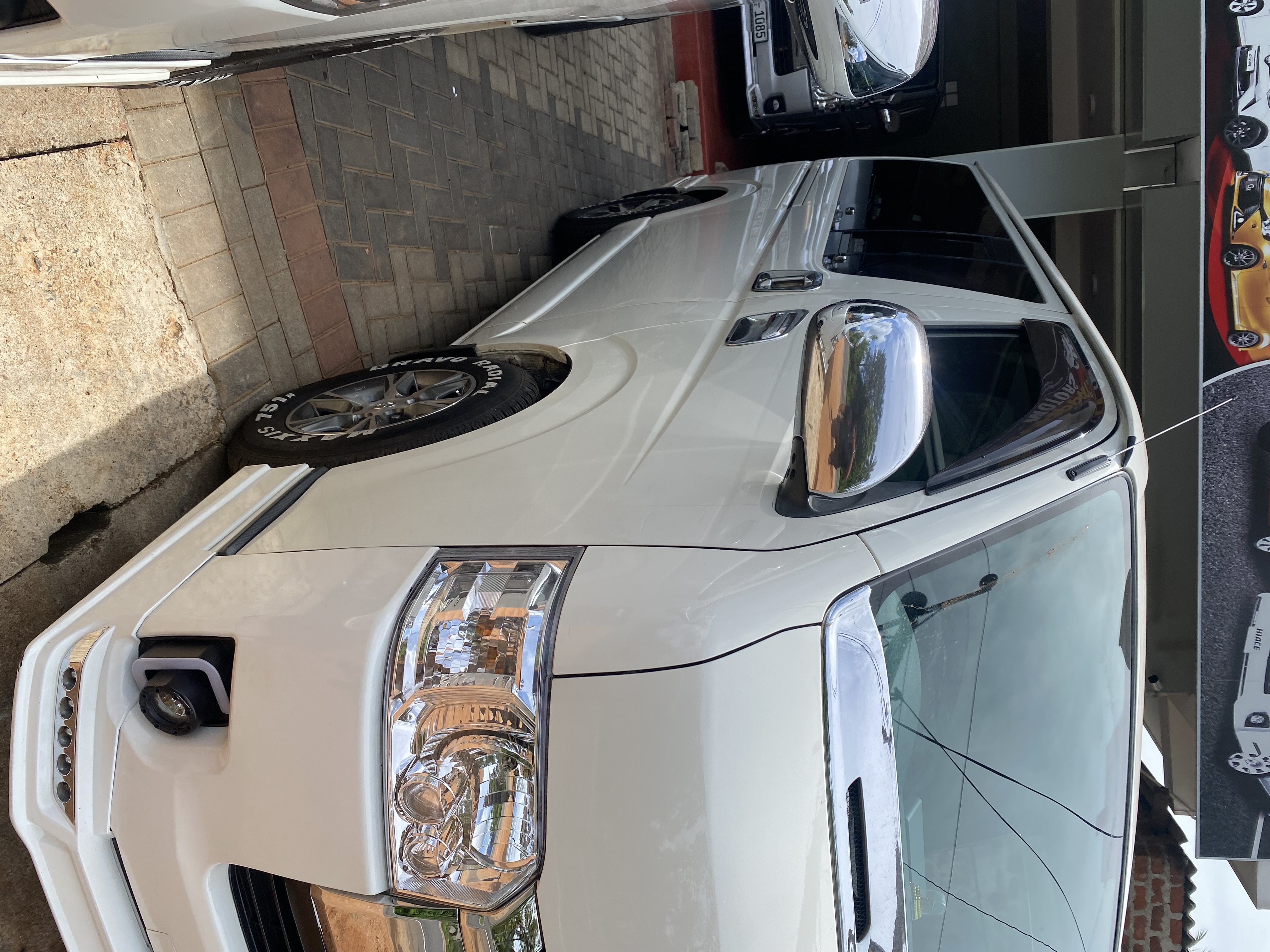 Toyota Hiace 2015 - Used Van sale in Sri Lanka - patpat.lk