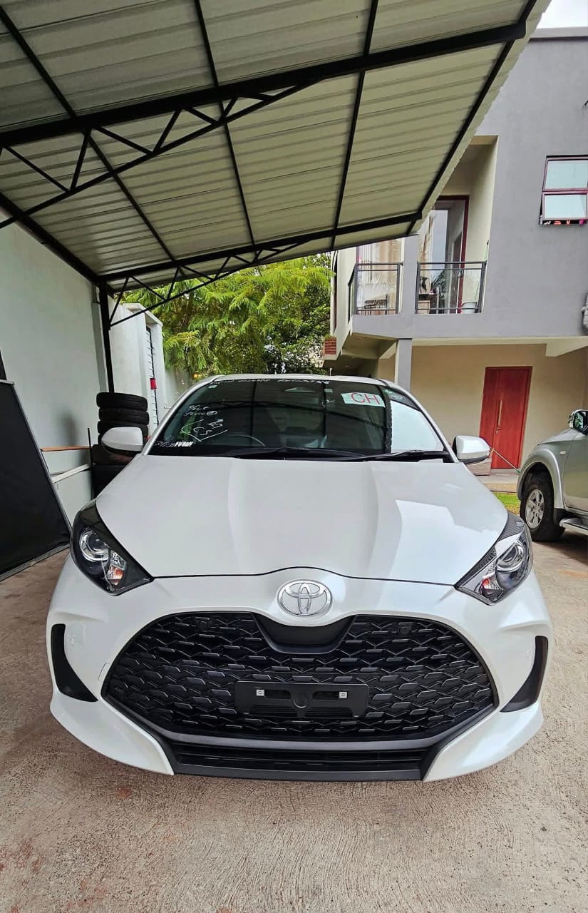 Toyota Yaris 2024 - சான்றளிக்கப்பட்டது கார் sale in Sri Lanka - patpat.lk