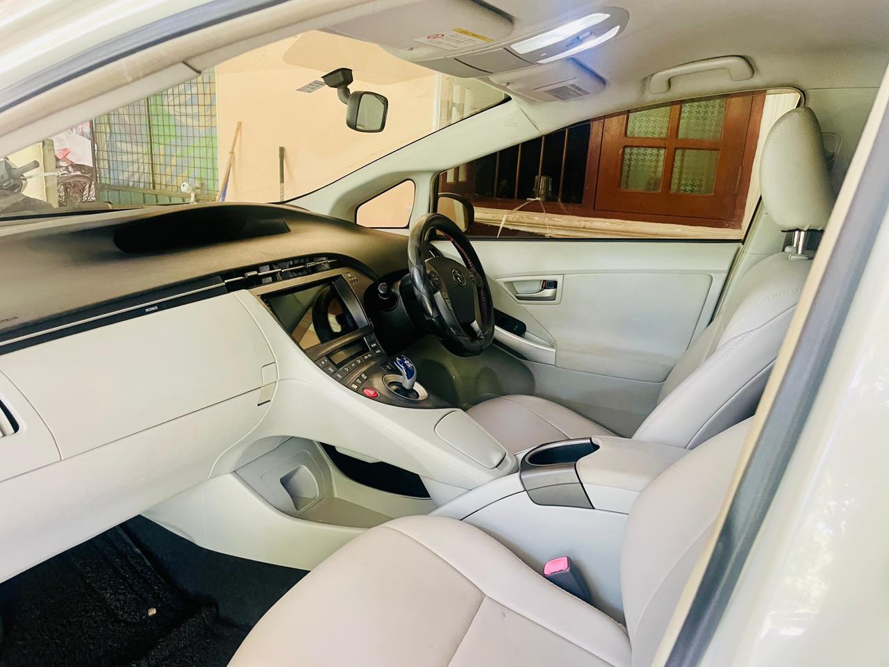 Toyota Prius 2012 - Used Car sale in Sri Lanka - patpat.lk