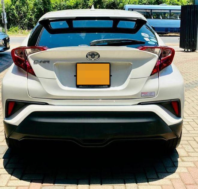 Honda CH R 2017 - Used SUV sale in Sri Lanka - patpat.lk