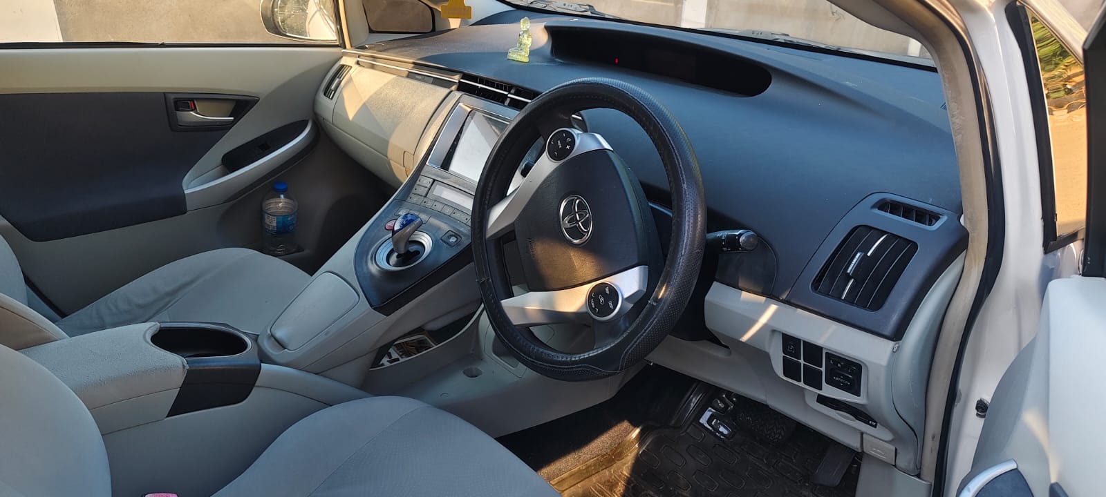 Toyota Prius 2014 - Used Car sale in Sri Lanka - patpat.lk