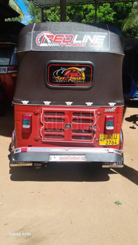 Bajaj Three Wheel 2016 - பயன்படுத்தப்பட்டது முச்சக்கர வண்டி sale in Sri Lanka - patpat.lk