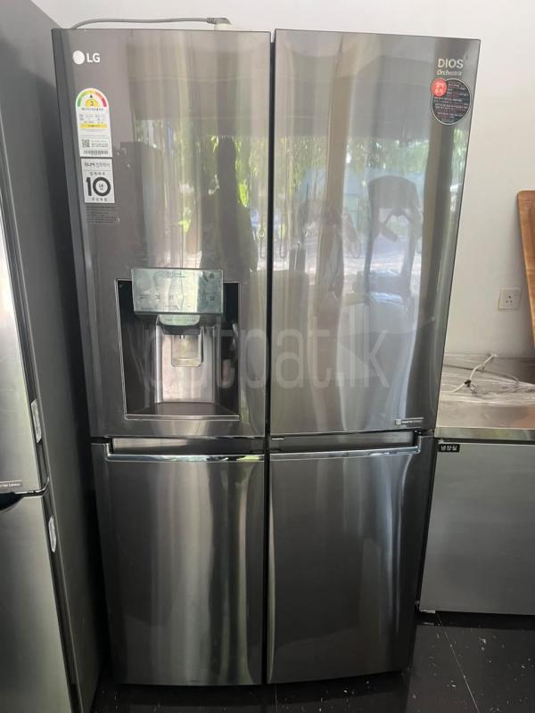 LG 824L Premium French Door Refrigerator (Made in Korea)