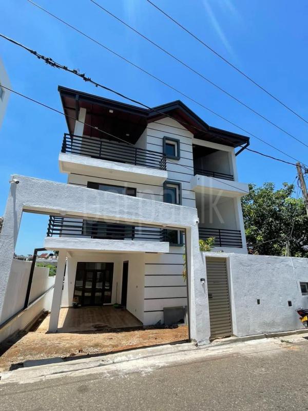 House for Sale in Nugegoda ads-image-1