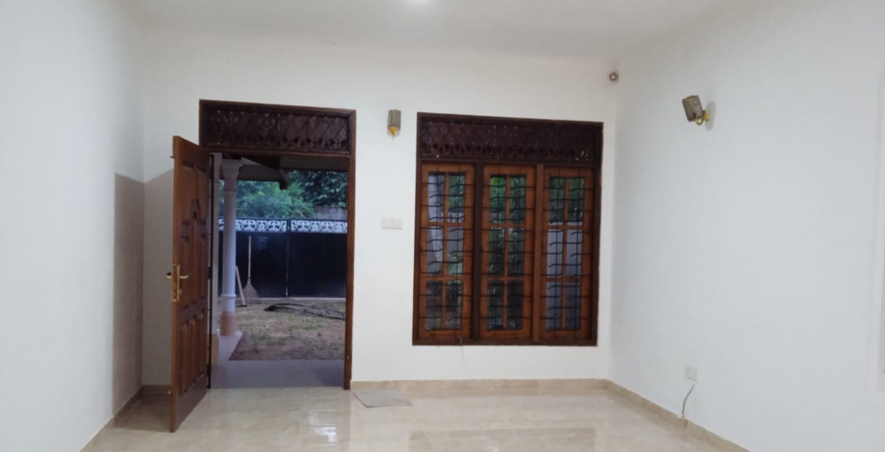 House for Sale in Naranwala
