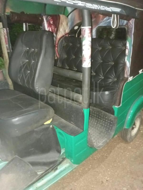 Bajaj 4 stroke 2010 - பயன்படுத்தப்பட்டது முச்சக்கர வண்டி sale in Sri Lanka - patpat.lk