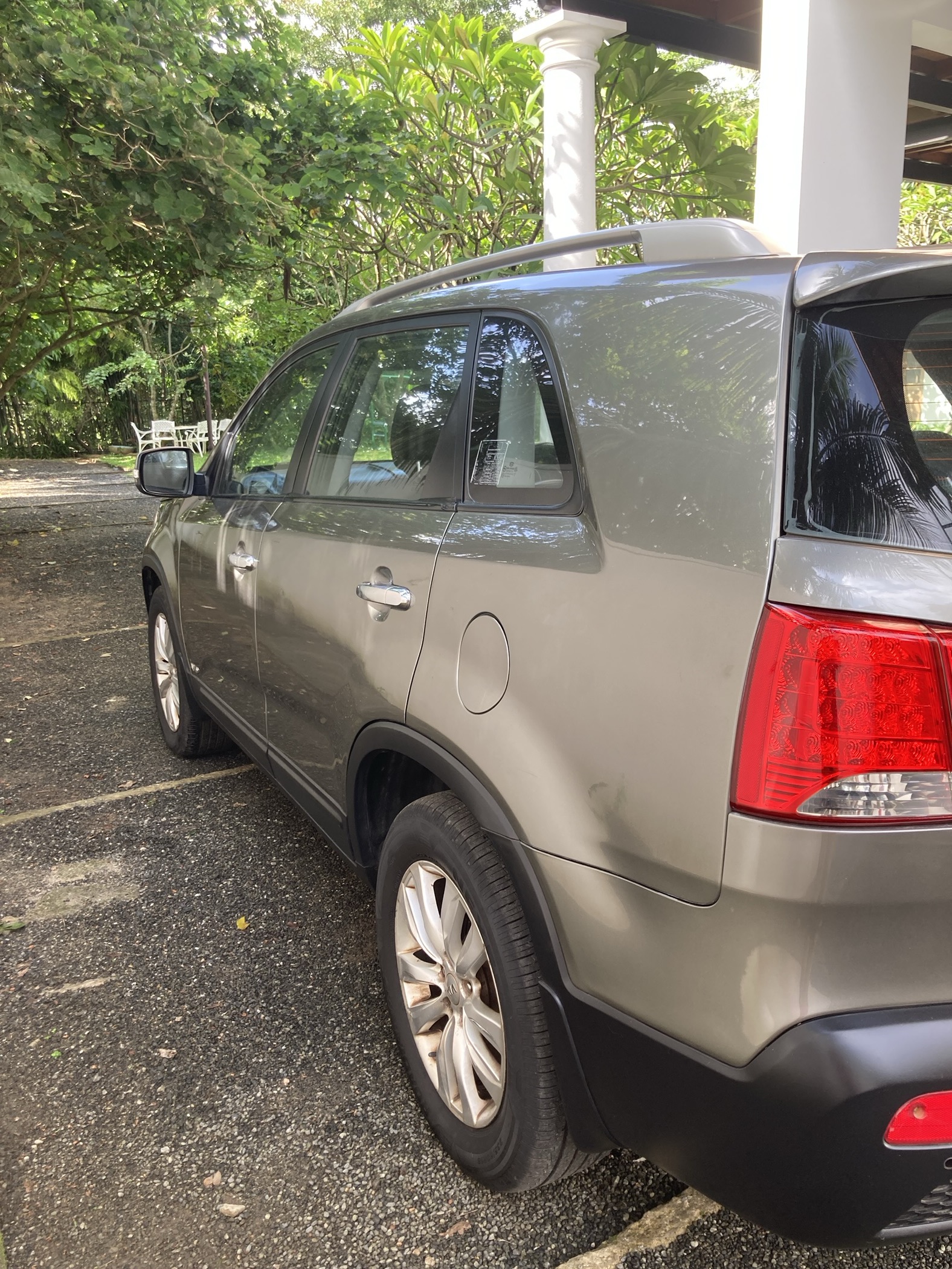 KIA Sorento 2011 - பயன்படுத்தப்பட்டது SUV sale in Sri Lanka - patpat.lk