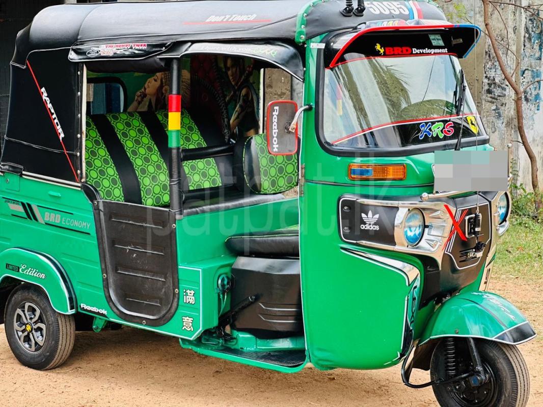 Bajaj Three Wheel 2016 - Used Three wheeler sale in Sri Lanka - patpat.lk