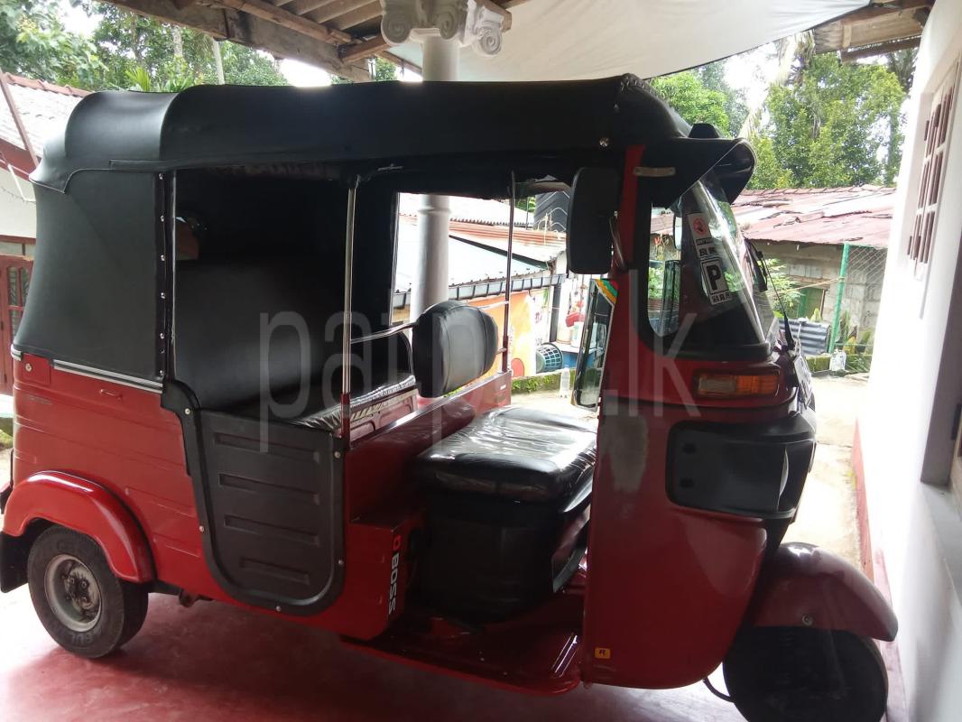 Bajaj 4 stroke 2016 - Used Three wheeler sale in Sri Lanka - patpat.lk