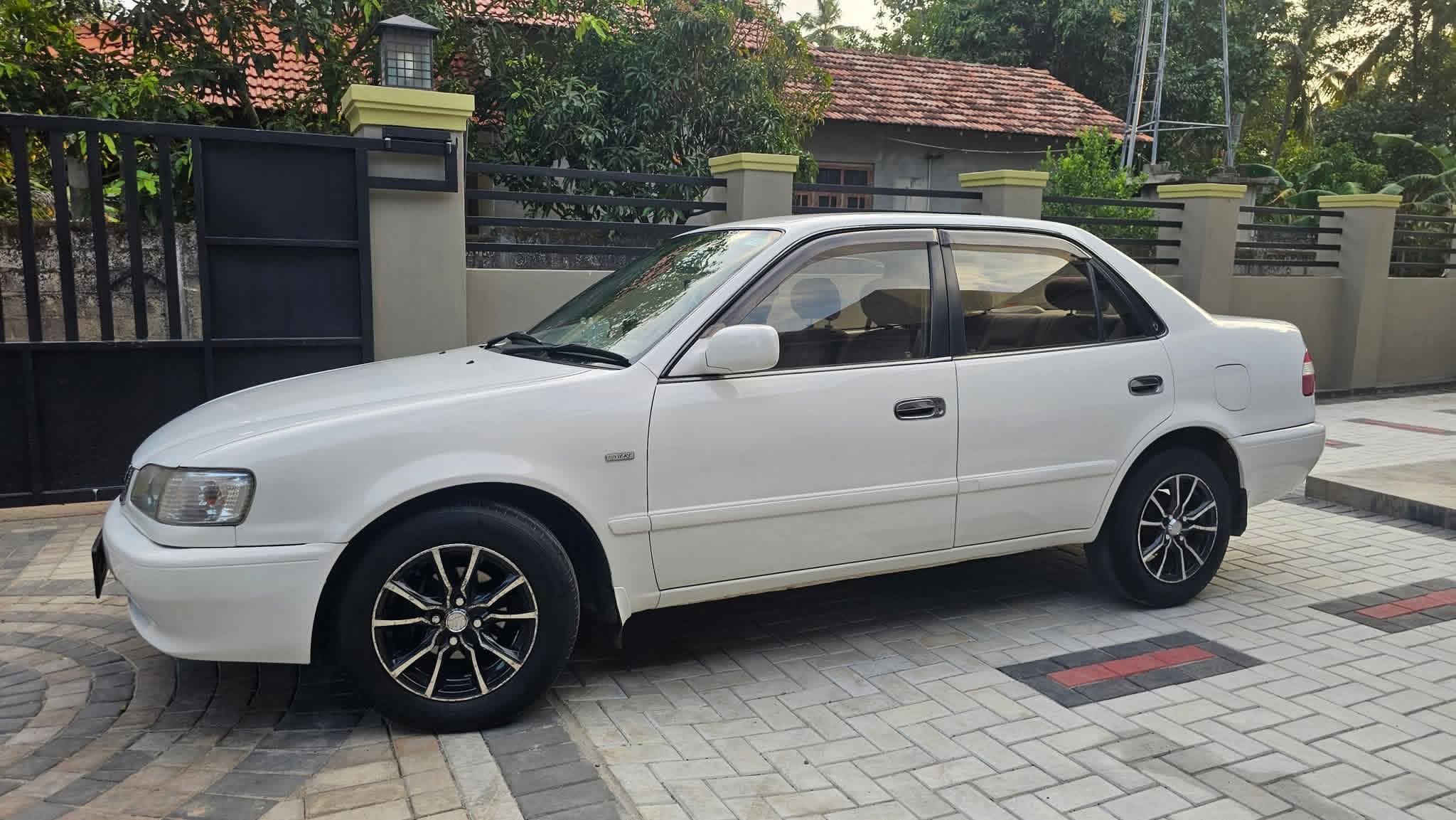 Toyota Corolla 2000 - Used Car sale in Sri Lanka - patpat.lk