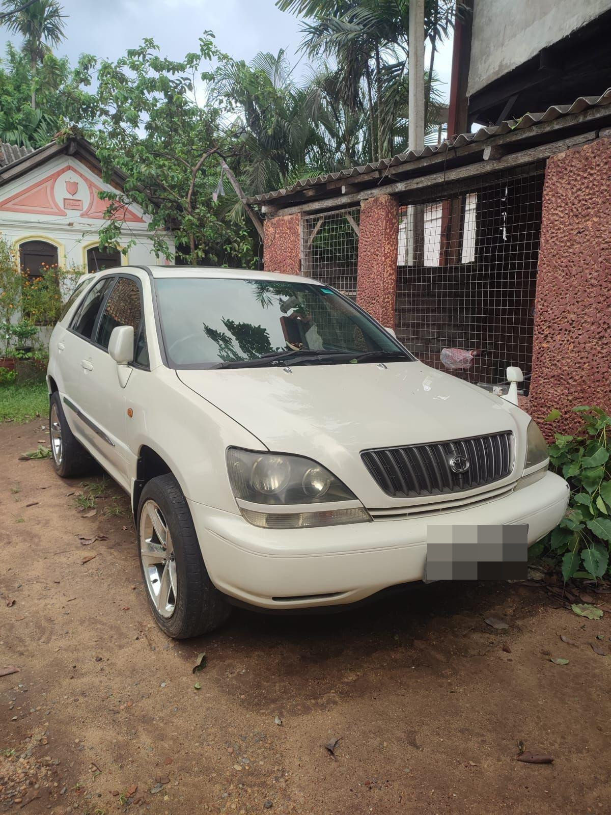 Toyota Harrier 1999 - பயன்படுத்தப்பட்டது SUV sale in Sri Lanka - patpat.lk
