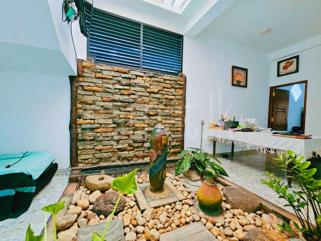 premium-listing-image