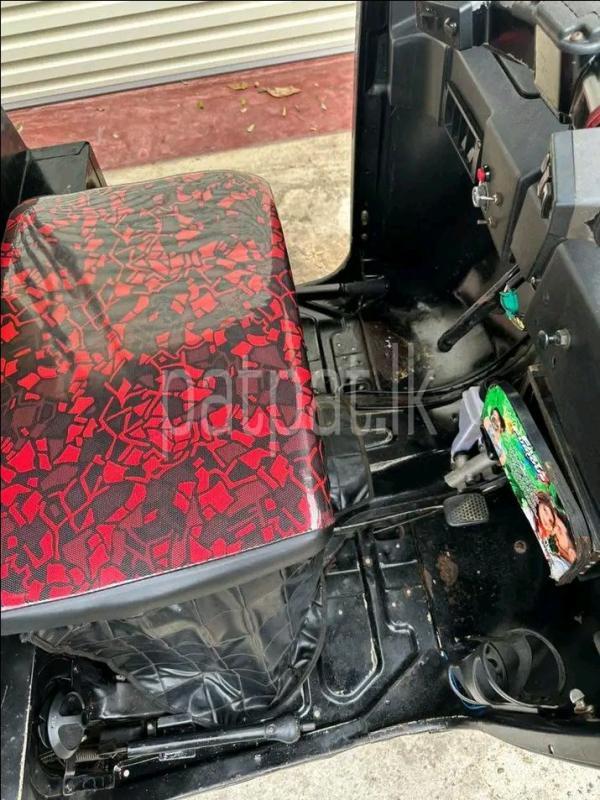 Advertisement image 6