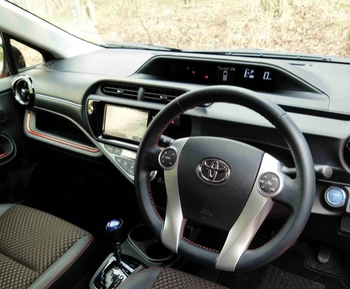 Toyota Aqua 2013 - பயன்படுத்தப்பட்டது கார் sale in Sri Lanka - patpat.lk
