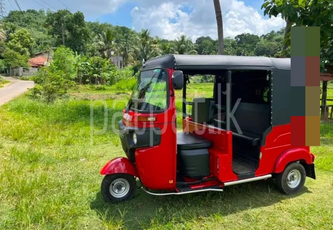 Bajaj 4 stroke 2025 - பயன்படுத்தப்பட்டது முச்சக்கர வண்டி sale in Sri Lanka - patpat.lk