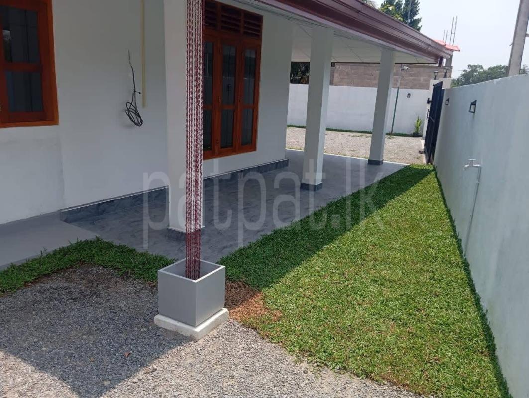 House for Sale in Veyangoda