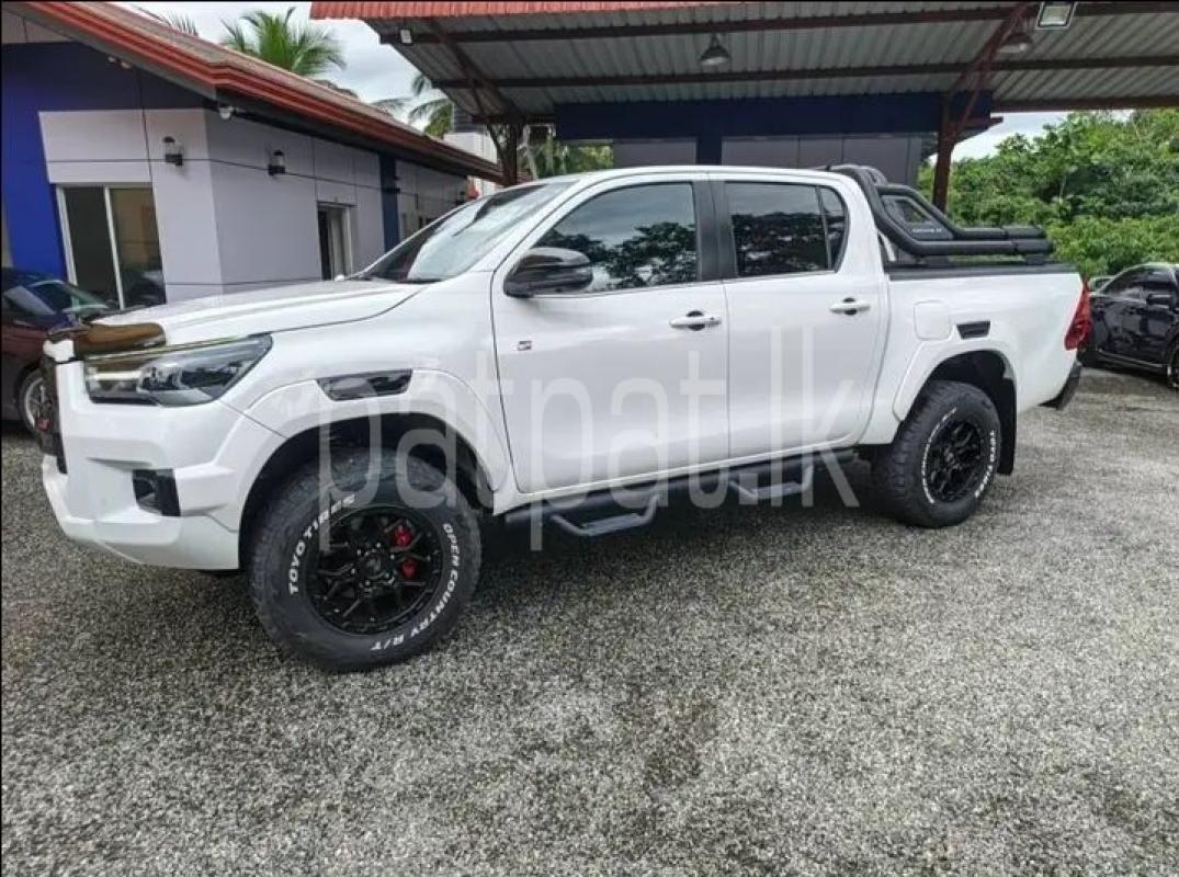 Advertisement image 6