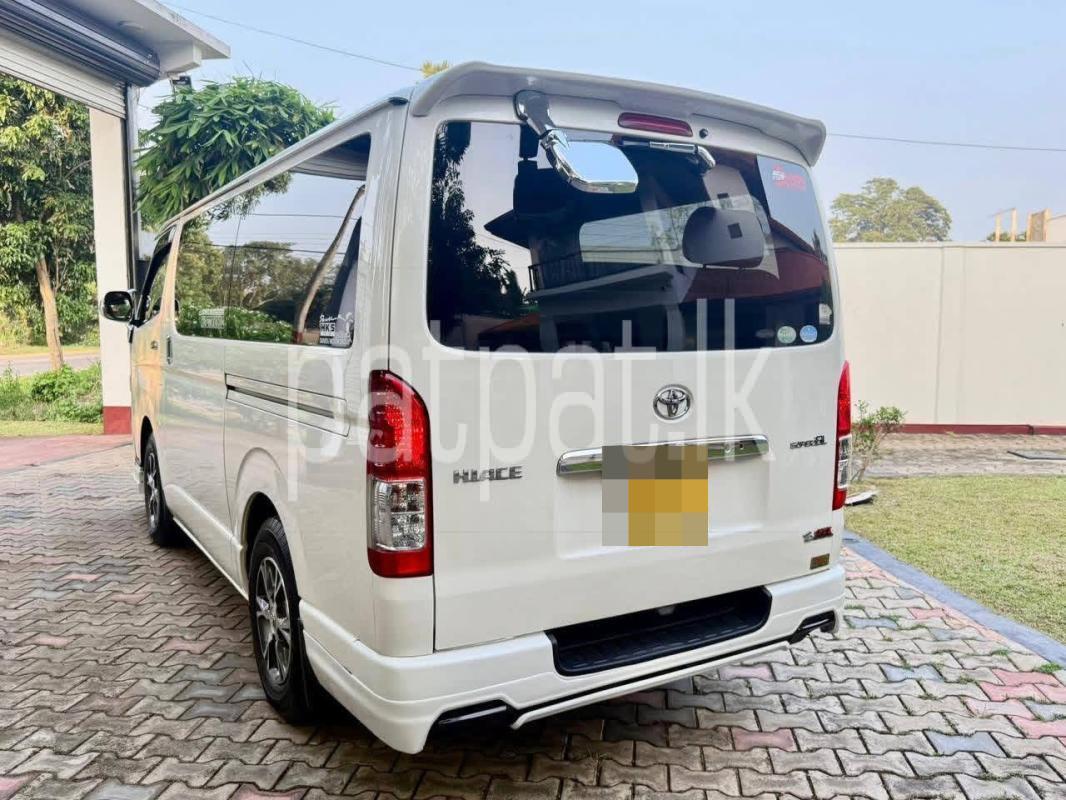 Advertisement image 4