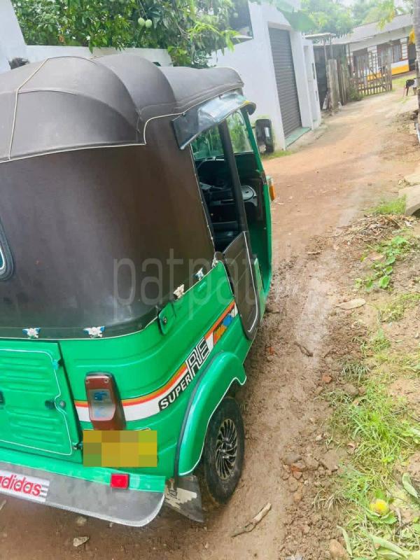Bajaj Three Wheel 2012 - භාවිතා කරන ලද ත්‍රිරෝද රථය sale in Sri Lanka - patpat.lk