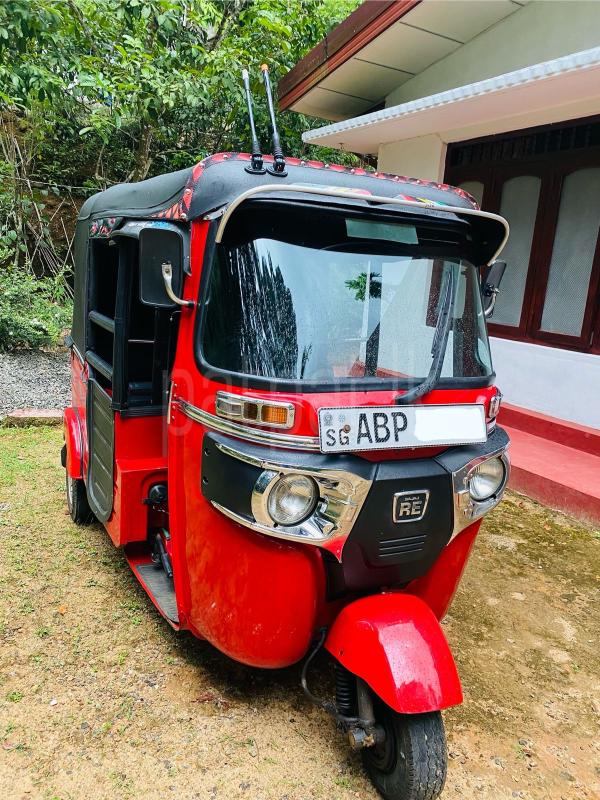 Bajaj Three Wheel 2017 - பயன்படுத்தப்பட்டது முச்சக்கர வண்டி sale in Sri Lanka - patpat.lk