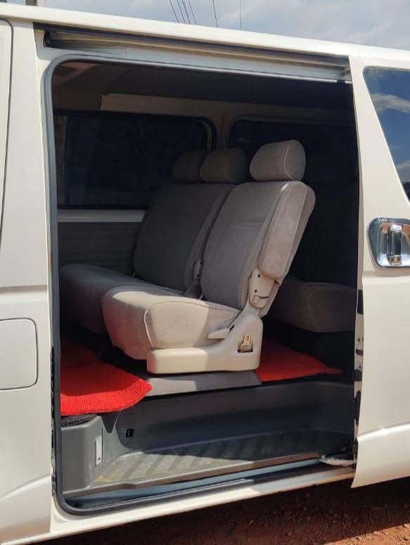 Toyota Hiace 2013 - மறுசீரமைக்கப்பட்டது வேன் sale in Sri Lanka - patpat.lk