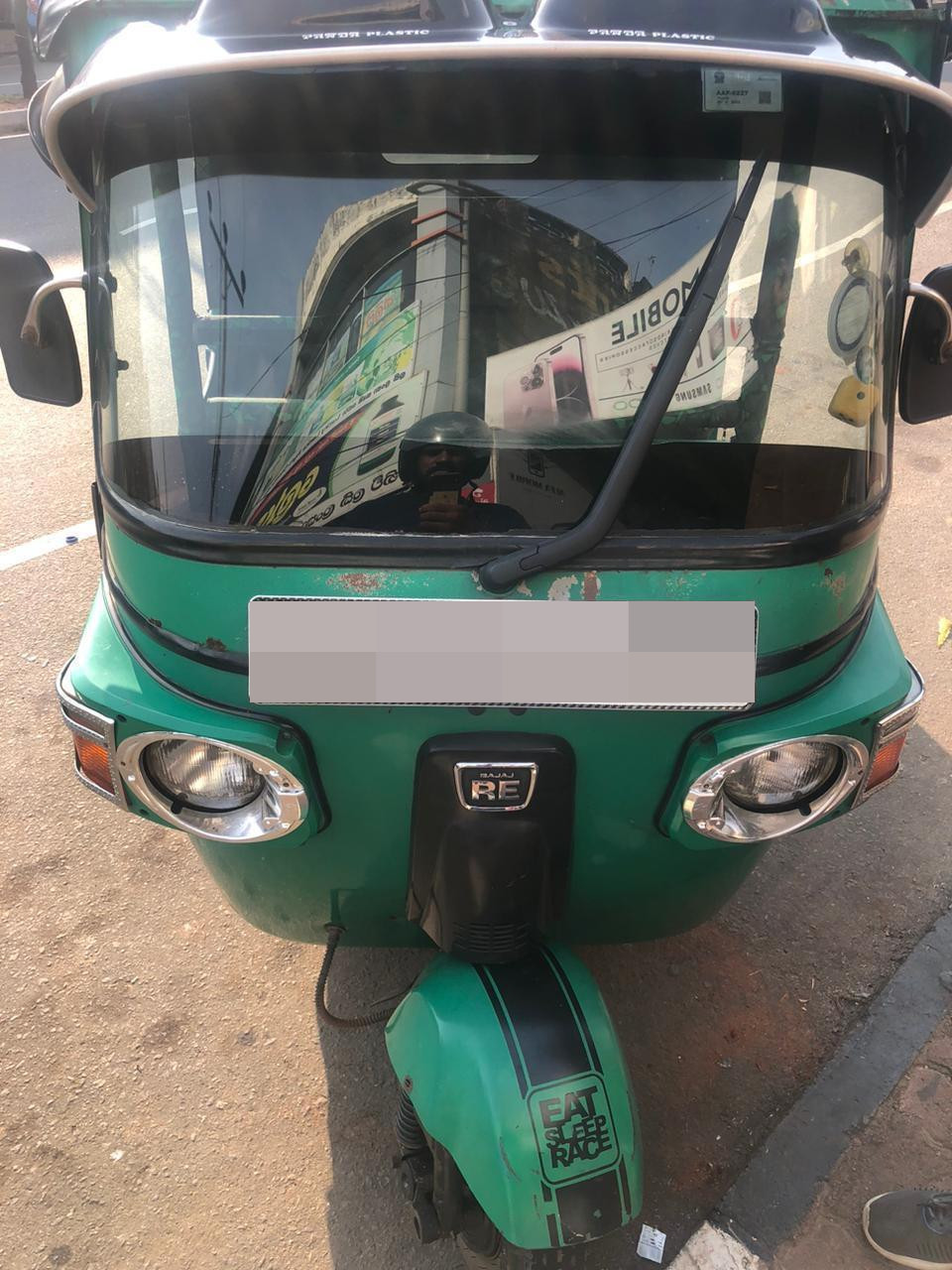 Bajaj Three Wheel 2011 ads-image-1