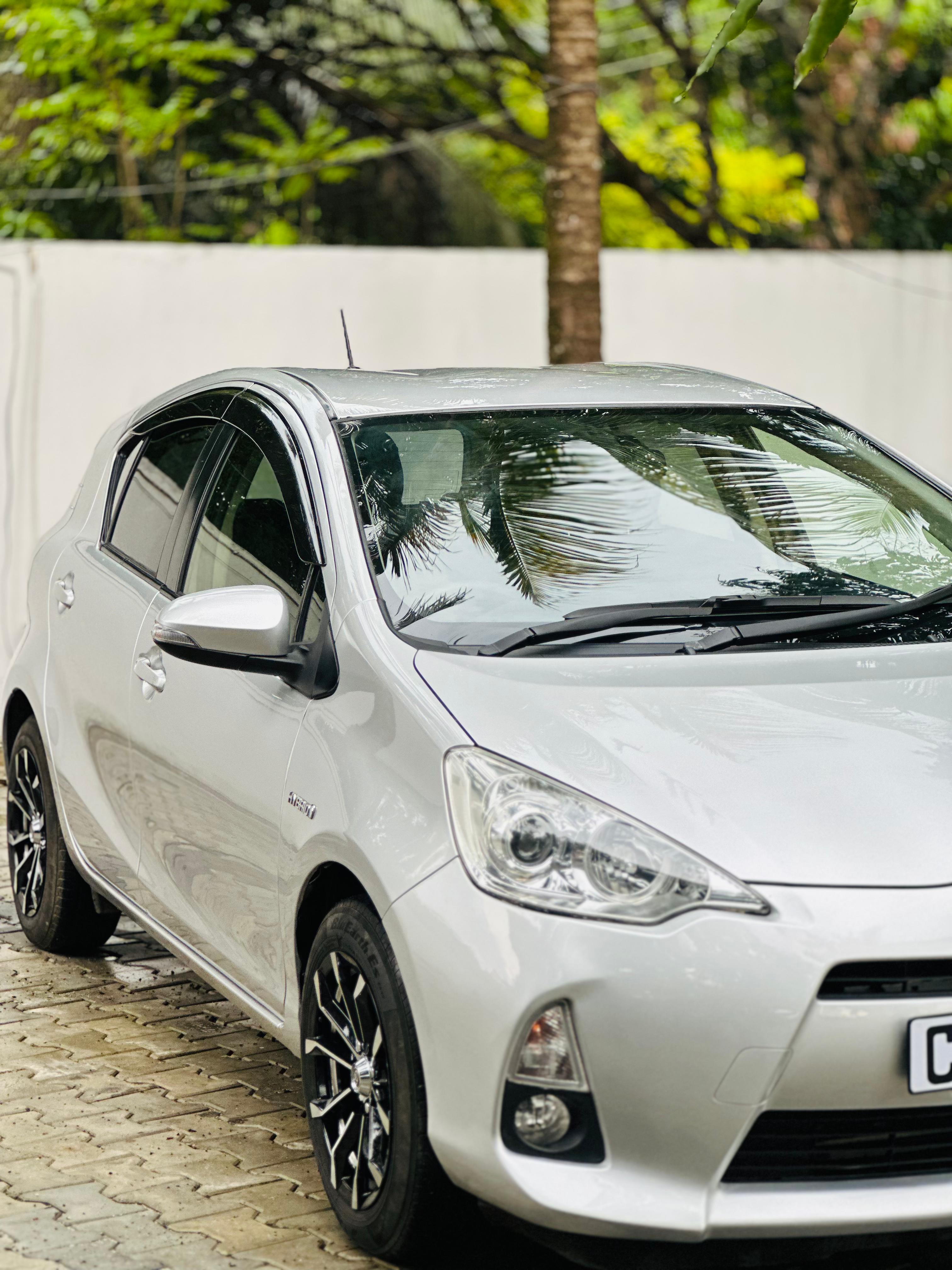 Toyota Aqua 2014 - Used Car sale in Sri Lanka - patpat.lk