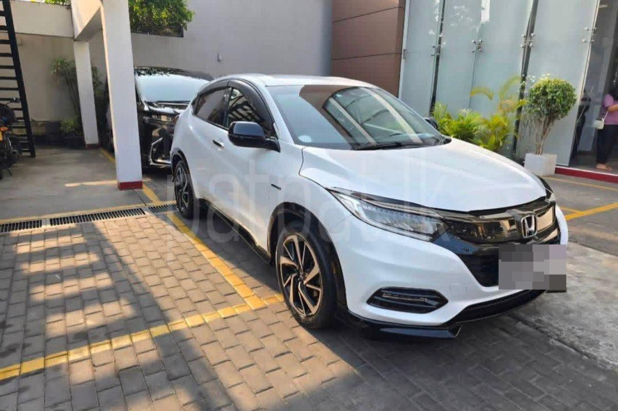 Honda Vezel 2018 - Used SUV sale in Sri Lanka - patpat.lk