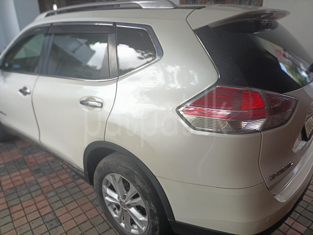 Nissan X Trail 2017 - Used SUV sale in Sri Lanka - patpat.lk