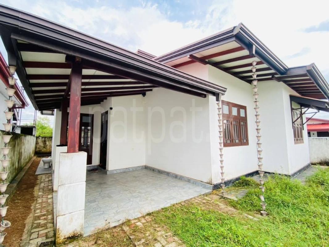 House for Sale in Padukka ads-image-1
