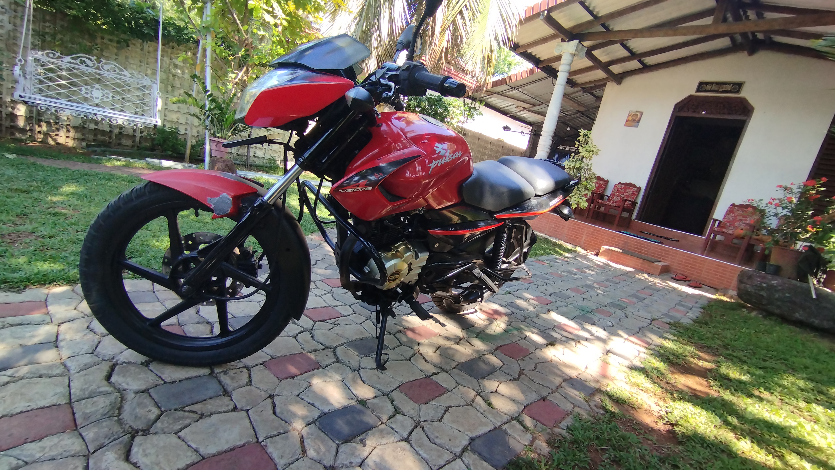 Bajaj Pulsar 2015 - பயன்படுத்தப்பட்டது பைக் sale in Sri Lanka - patpat.lk