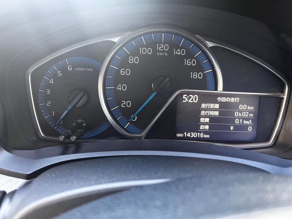 Toyota Axio 2016 - Used Car sale in Sri Lanka - patpat.lk