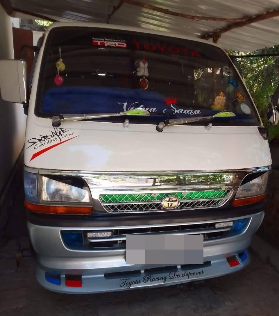 Toyota Hiace 2000 - பயன்படுத்தப்பட்டது வேன் sale in Sri Lanka - patpat.lk