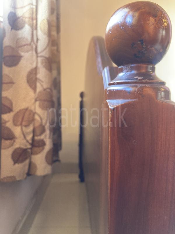 Solid Teak Wood Bed Frame (Queen-size )