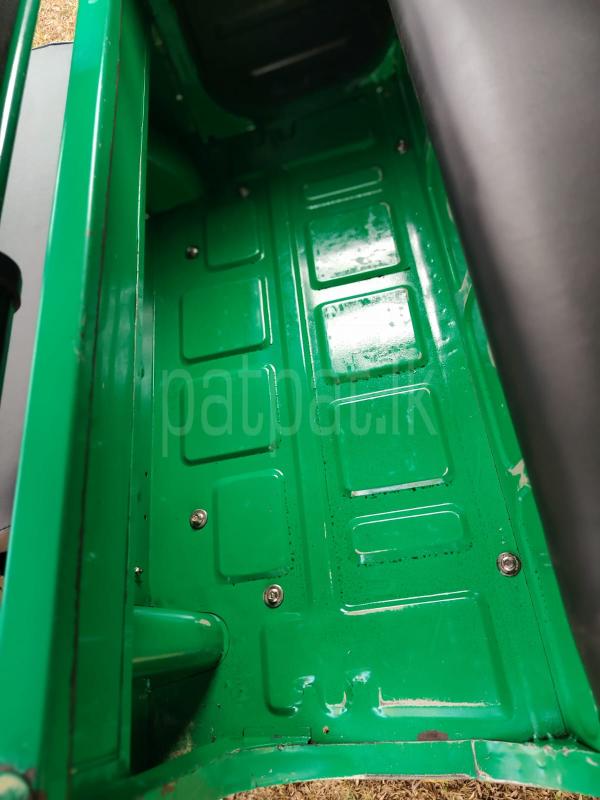Bajaj Three Wheel 2017 - பயன்படுத்தப்பட்டது முச்சக்கர வண்டி sale in Sri Lanka - patpat.lk