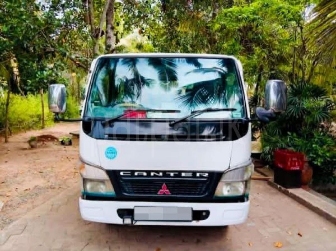 Mitsubishi Canter 2003 - பயன்படுத்தப்பட்டது டிரக் sale in Sri Lanka - patpat.lk