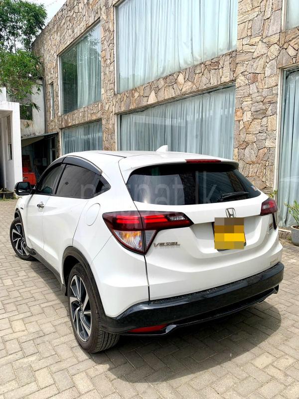 Honda Vezel 2016 - Used SUV sale in Sri Lanka - patpat.lk